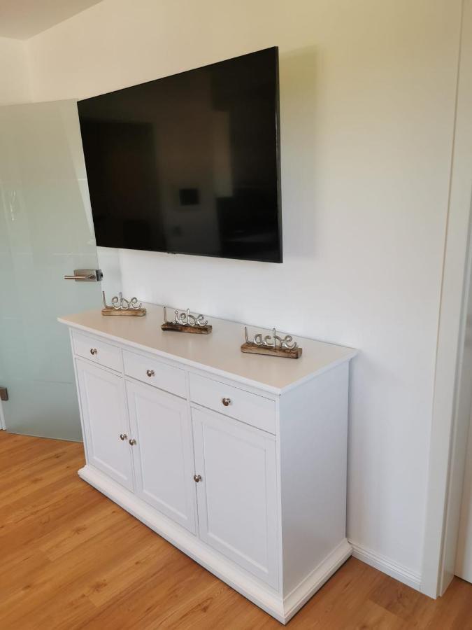 Moderne Wohnung Mit Privatpool بوسم المظهر الخارجي الصورة